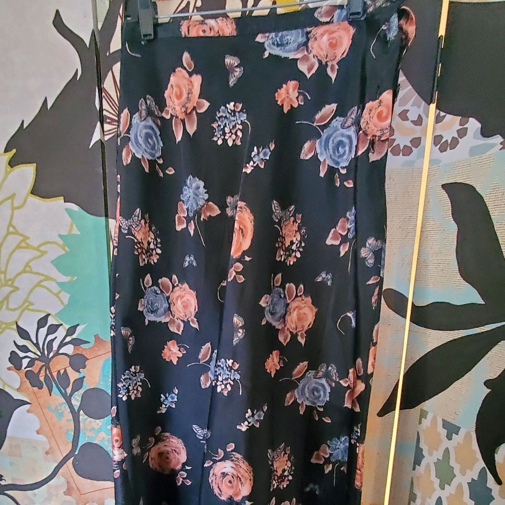 Patricia Jones Floral Skirt Size 10